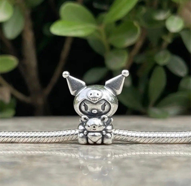 Charm-Anhänger aus der Hello Kitty & Friends-Serie für europäische Armbänder, Halskettenanhänger, originalgetreu Kuromi