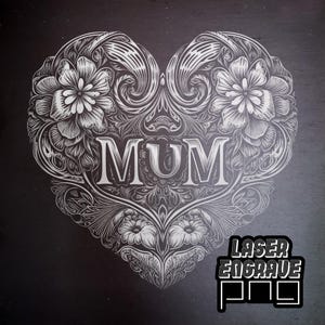 Plik do grawerowania laserowego na Dzień Matki | Mum Valentines PNG | Mum Heart PNG | Slate Coaster PNG | Pliki do routera CNC | Grawerowanie tablic łupkowych