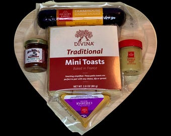 Heart Charcuterie Board Gift - Savory Gourmet Meat Cheese Father’s Day Gift for Dad, Husband, Partner, Guy, Man - Unique Fathers Day Gift
