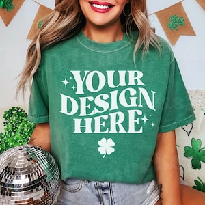Maqueta de colores de hierba Comfort Colors 1717, maqueta de hierba de San Patricio C1717, maqueta de camisa verde del Día de San Patricio, maqueta de camisa de hierba C1717