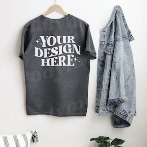Back Of Comfort Colors 1717 Mockup Pepper Shirt Mockup Comfort Kleuren C1717 Mockup Pepper T-shirt Model Platliggend Trendy 1717 Pepper Mockup