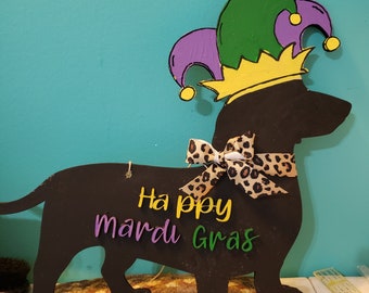 Mardi Gras Weiner Dog Door Hanger| New Orleans| Mardi Gras Decor| Dachshund Door Hanger| Handmade Gift