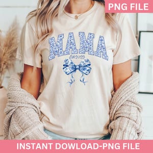 Maman est 2025 png, maman coquette png, chemise maman png, faire-part de grossesse png, nouvelle maman 2025 png, coquette maman 2025 png