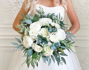 Bridal bouquet, Wedding bouquet, White Wedding bouquet, White bridal bouquet, Bridesmaid bouquet, White wedding flowers