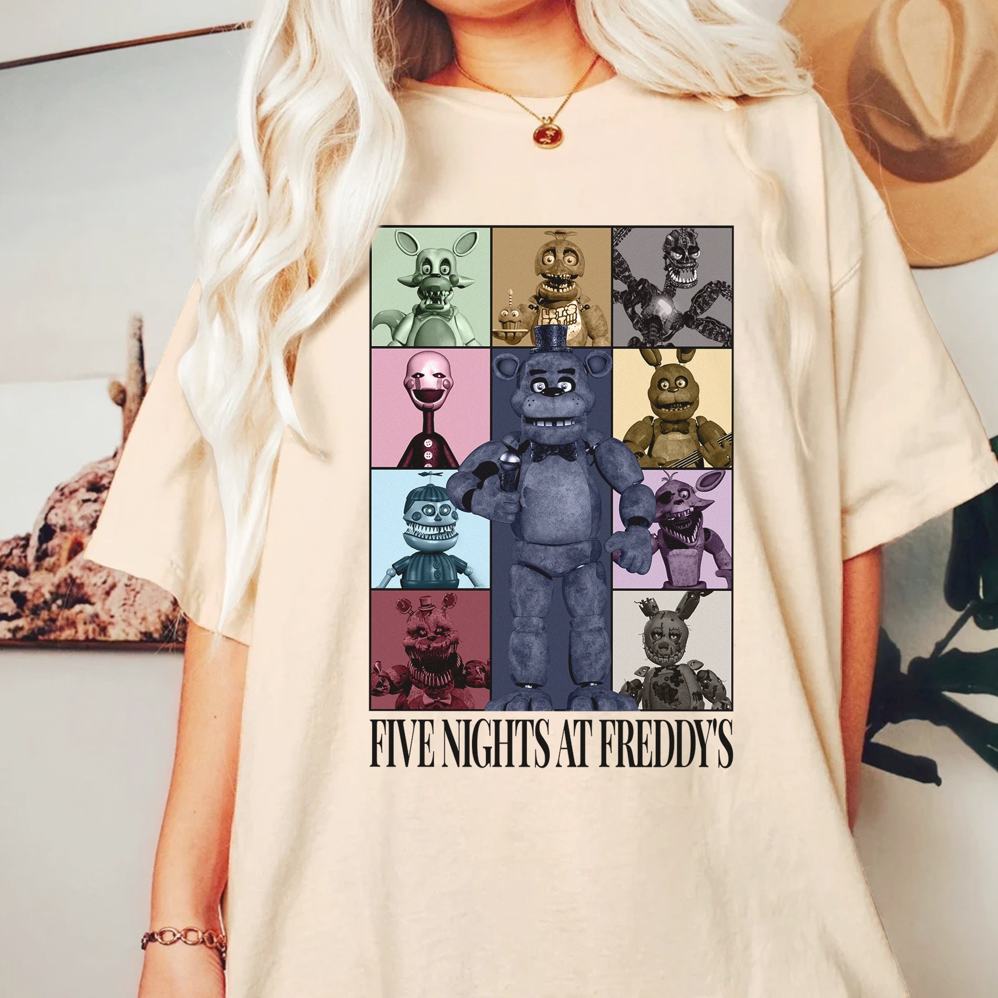 Five Nights at Freddy's Characters and Cameras Boy's Black Long Sleeve  Shirt-L 