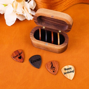 Custom Picks Plectrum Holder,Personalized Engrave Guitar Pick Case，Gifts for Dad, Wooden Box for Gurtar Player, Musician Valentines Day
