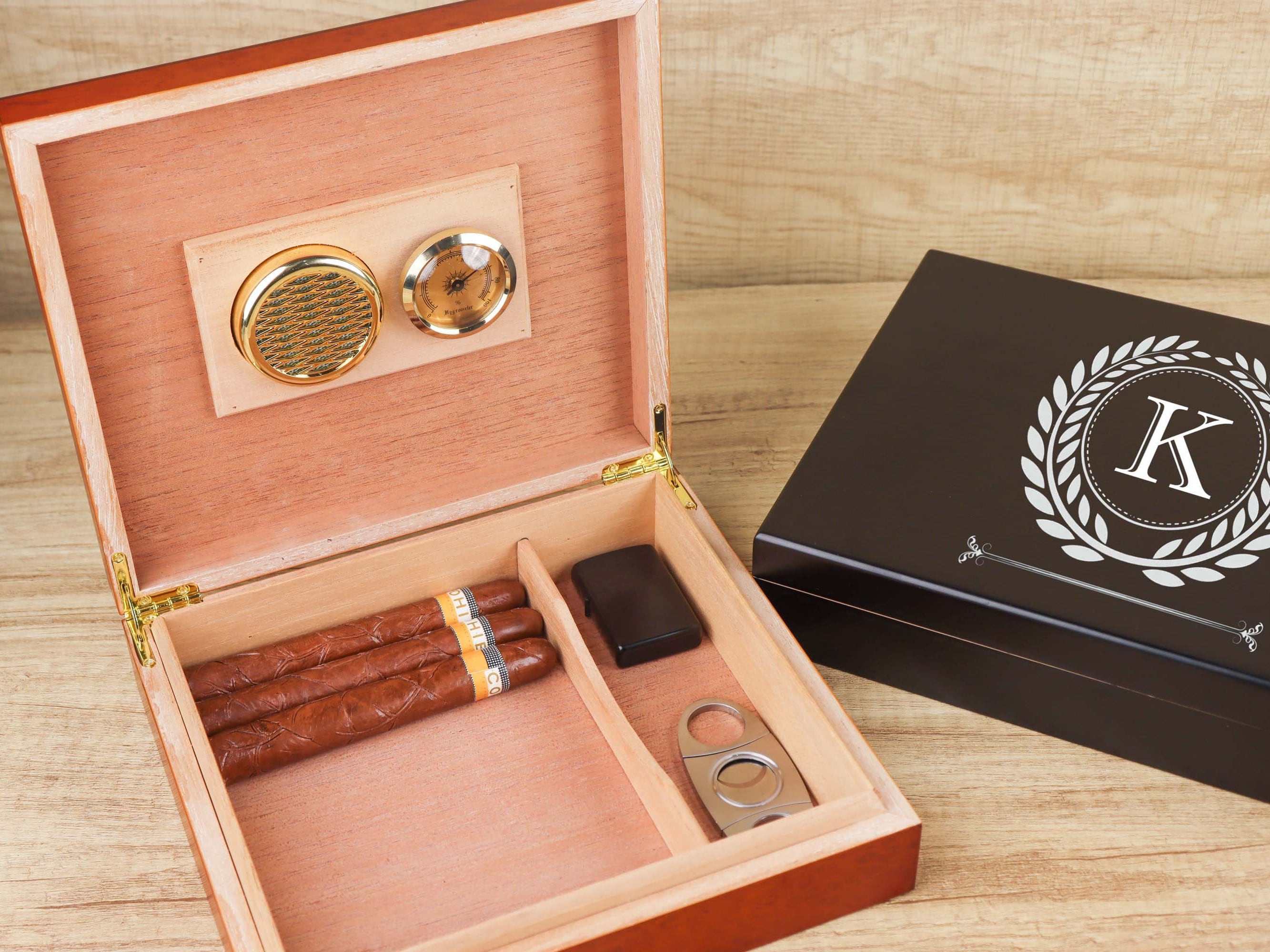 Personalized Cigar Humidor Gift, Custom Cigar Box, gift for dad, Engraved Humidor, Keepsake Box, Groomsmen Gifts, Father's Day gift