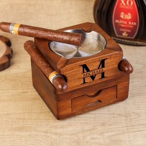 Personalized Whiskey & Cigar Tray Glass Holder Ashtray Whiskey, Groomsmen Gift Box Set,2 in 1 Wooden Cigar Ashtray With Whiskey Glass Holder