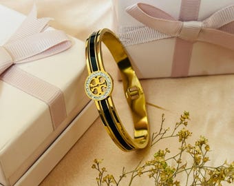 Brazalete minimalista con tachuelas de oro de 18 quilates para hombre