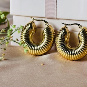 Chunky Hoop Earrings, Thick Huggie Earrings, Gold Hoop Earrings, Minimalist Jewelry, Gold Jewelry Essentials, Stainless Steel Jewelry, Gift