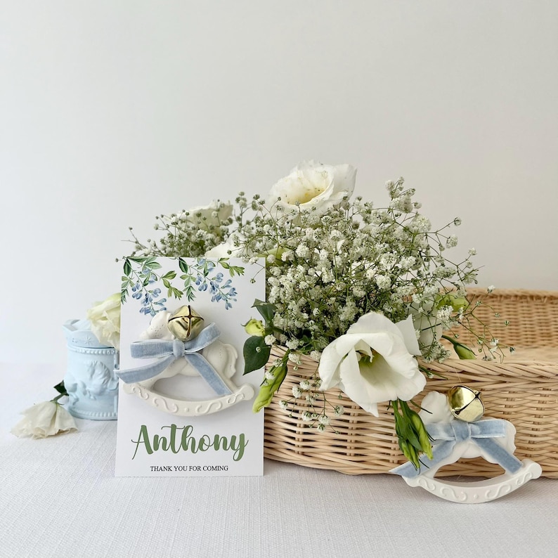 Babyshowermagneet hobbelpaard Gunst: aangepaste kaart, bel en lint afbeelding 4