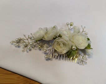 Ivory flower hair comb,Ivory and delicate green hair comb,Bridal hair flowers,Flower hair vine,Wedding headpiece,Delicate organza roses comb