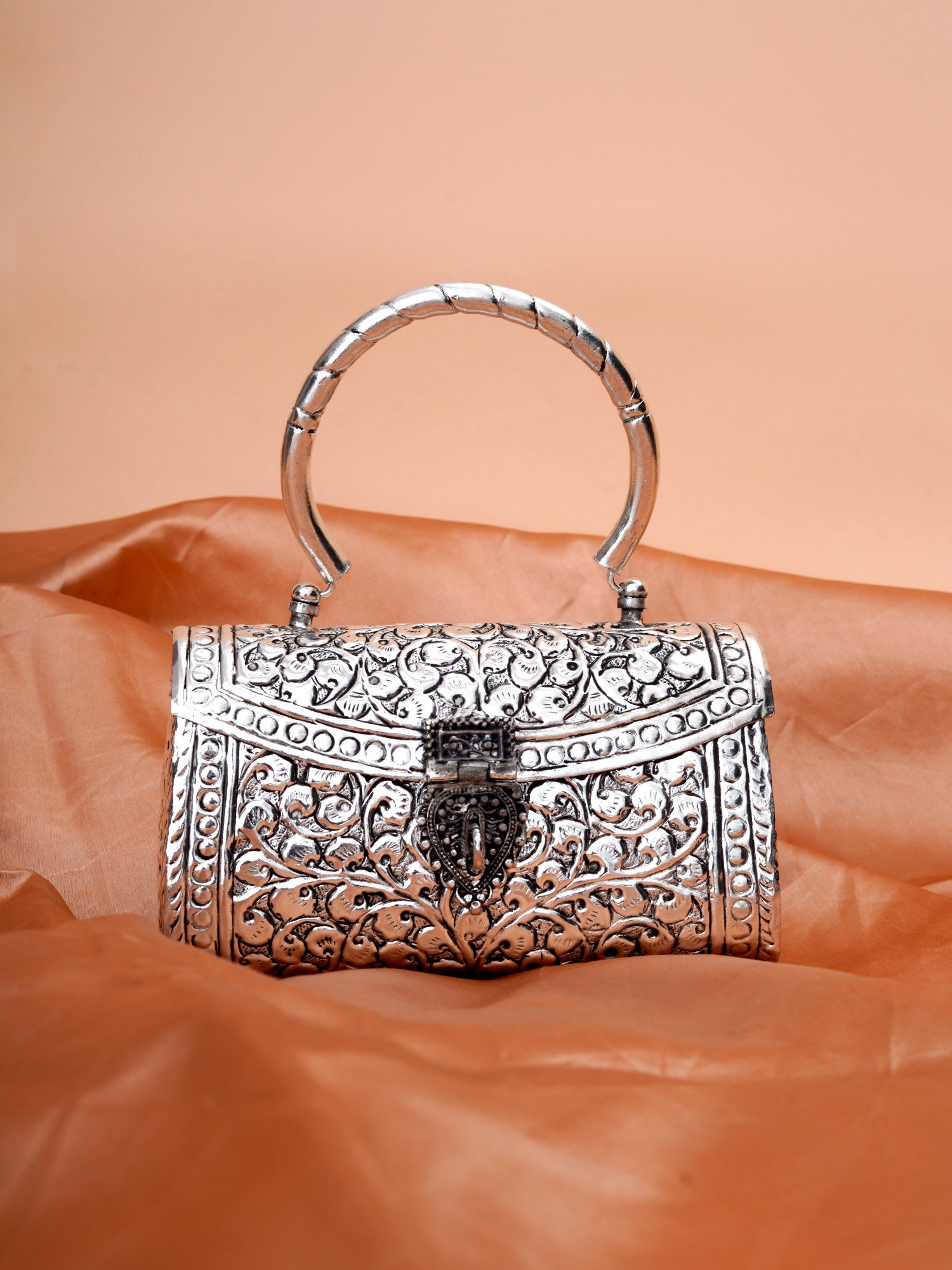 Silverwala 925-92.5 Sterling Silver Purse Fashion Drop Earring for Women  and Girls : Silverwala: Amazon.in: Fashion