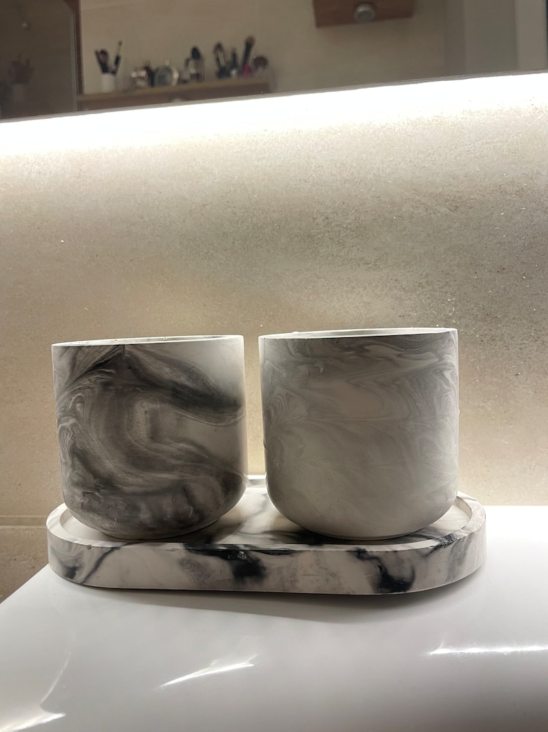 Ensemble de trois pièces pour la salle de bain Couleur marbre noir Pots décoratifs Barhroom Vide-poches en béton Support de pinceaux de maquillage Décoration d'intérieur image 2