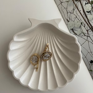 Shell Concrete Tray | Concrete Seashell Jewelry Tray| Trinket Dish | Jewelry Tray