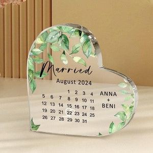 Personalized Married Calendar Acrylic Plaque,Custom Wedding Gift, Married Plaque Gift for Couple, Wedding Gifts Sign, Wedding Keepsake Gift