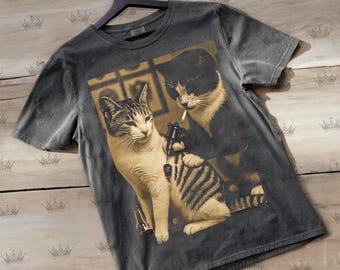 Lustige Katze, die Tattoo-Shirt, Komfortfarben Retro-Katzen-Tattoo-Meme, lustiges Parodie-Sweatshirt, lustiges Geschenk-Meme-T-Stück, dunkler Humor-Viral-T-Shirt RZ erhält