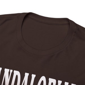 Maglietta Mandalorian Pedro Pascal Grogu, maglietta vintage di Star Wars, maglietta grafica unisex Din Djarin, regalo per i fan, regalo per donne e uomini ID immagine 4