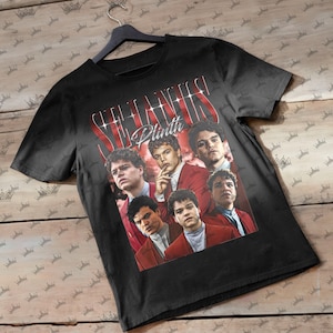 Sejanus Plinth Vintage T-Shirt, Homage Retro 90s Graphic, Ideal Gift for TV Series and Movies Enthusiasts
