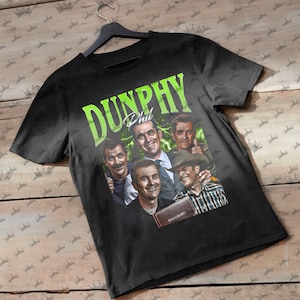 Phil Dunphy Vintage T-Shirt, Homage Retro 90s Graphic, Ideal Gift for TV Series and Movies Enthusiasts
