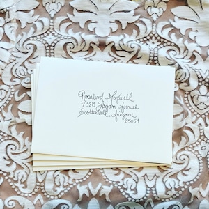 Kalligraphie und handgeschriebene Adresse für individuelle Einladungen - Hochzeit und Veranstaltungen