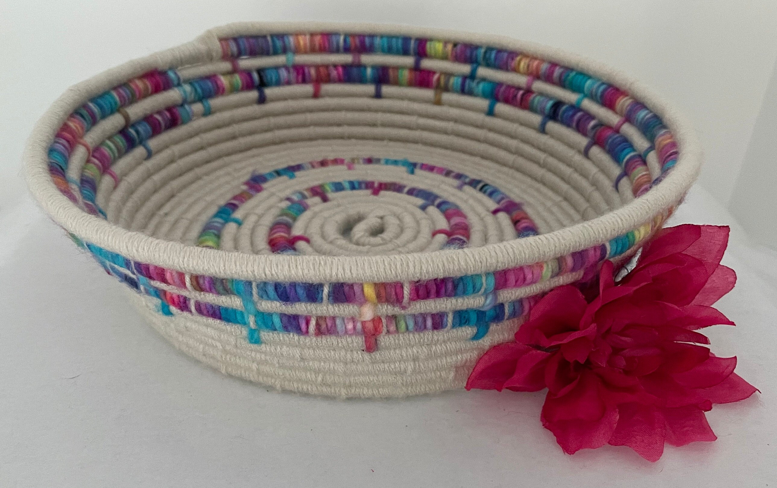 Woven Basket Beige Rope Basket Rope Basket Beige Cozy Basket New Home Gifts Thank You Gift Eclectic Home Decor Table Decor