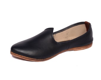 Black leather Juti for men Punjabi mojaris, Khussa Traditional Footwear Ethnic, Slippers,Loafers, Jalsa Shoes, Mens Shoes