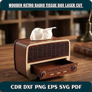 Può includere: Una scatola per fazzoletti in legno progettata per assomigliare a una radio retrò, con finitura marrone scuro e accenti in legno chiaro, una parte anteriore a fessure stile altoparlante e un piccolo cassetto estraibile con due manopole.