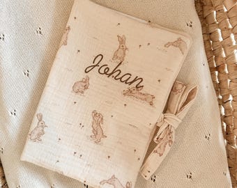 Personalized baby health record book cover – Embroidered name – Baby accessory – Newborn gift – Double gauze baby health record book cover
