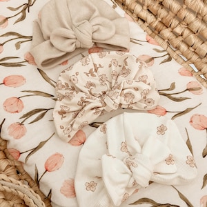 Turban / czepek / noworodek / niemowlę / dziecko / kobieta / węzeł / kokarda