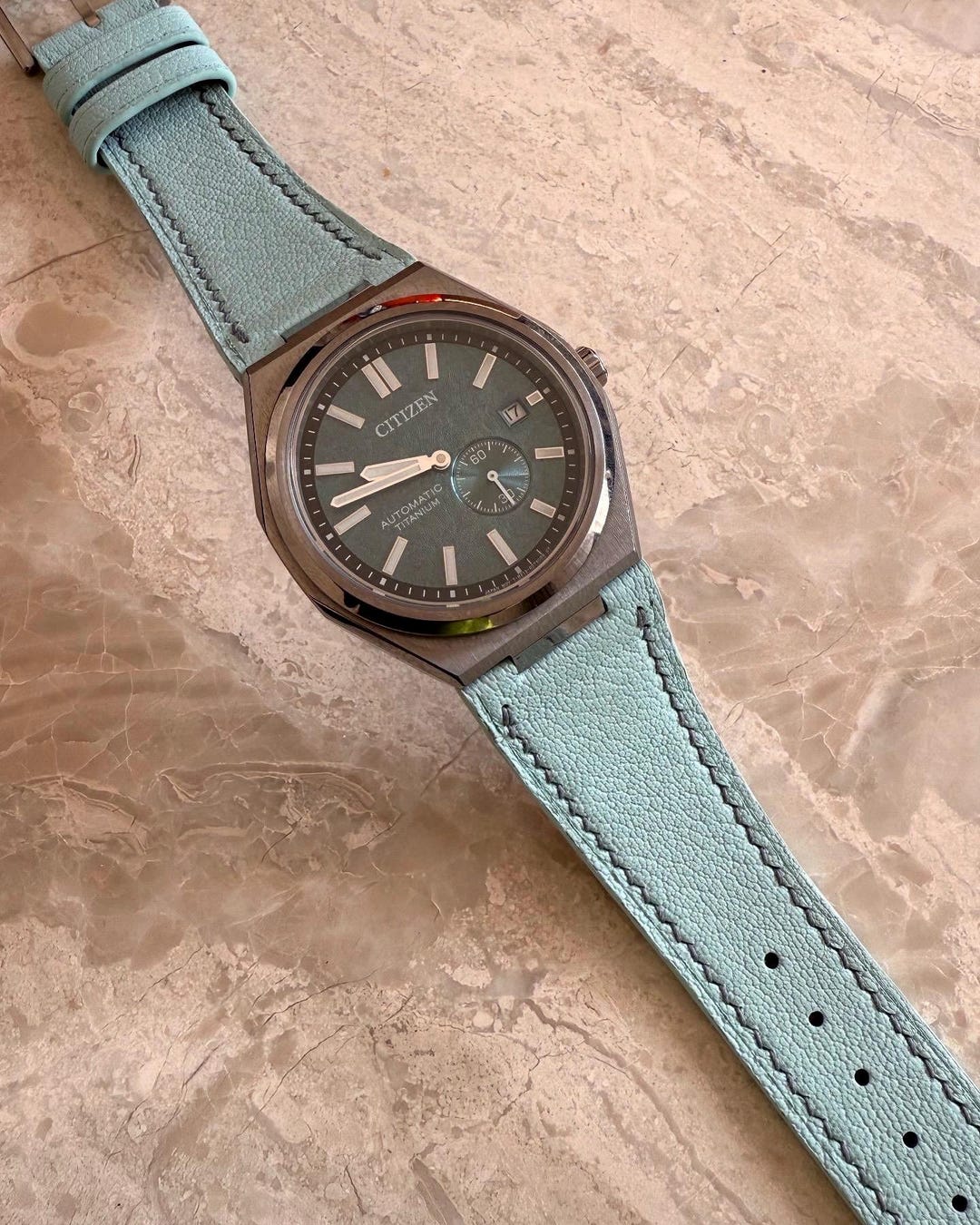 オジパン Zenshin Three-hand Green Dial Super Titanium Bracelet AW0130-85X