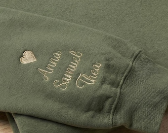 Mama Sweatshirt personalisiert mit Kindernamen gestickt – Geschenk Mama Muttertag Geburtstag, bestickter Pulli Oma mit Namen