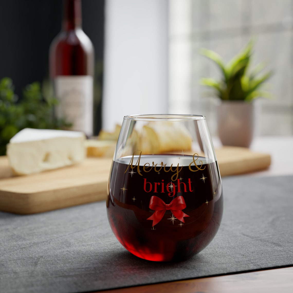 Merry & Bright Festive Stemless Wine Glass image 1