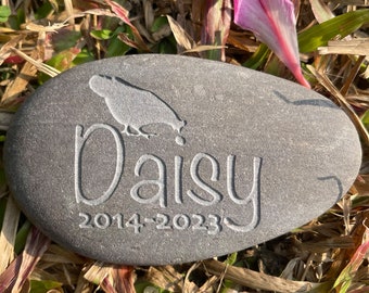 Personalized Chicken Memorial Stone: Tailored Tributes for Lasting Remembrance