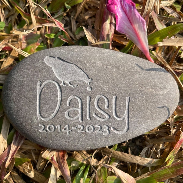 Personalized Chicken Memorial Stone: Tailored Tributes for Lasting Remembrance