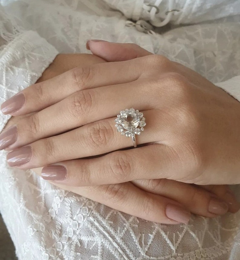 Cluster Wedding Ring Solitaire Ring Starburst Ring Anniversary Etsy