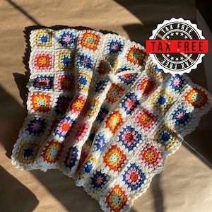 Crochet Granny Square Top, Handmade Oversize Shirt, Summer Pancho Unisex, White Granny Square Oversize Top, Women Top
