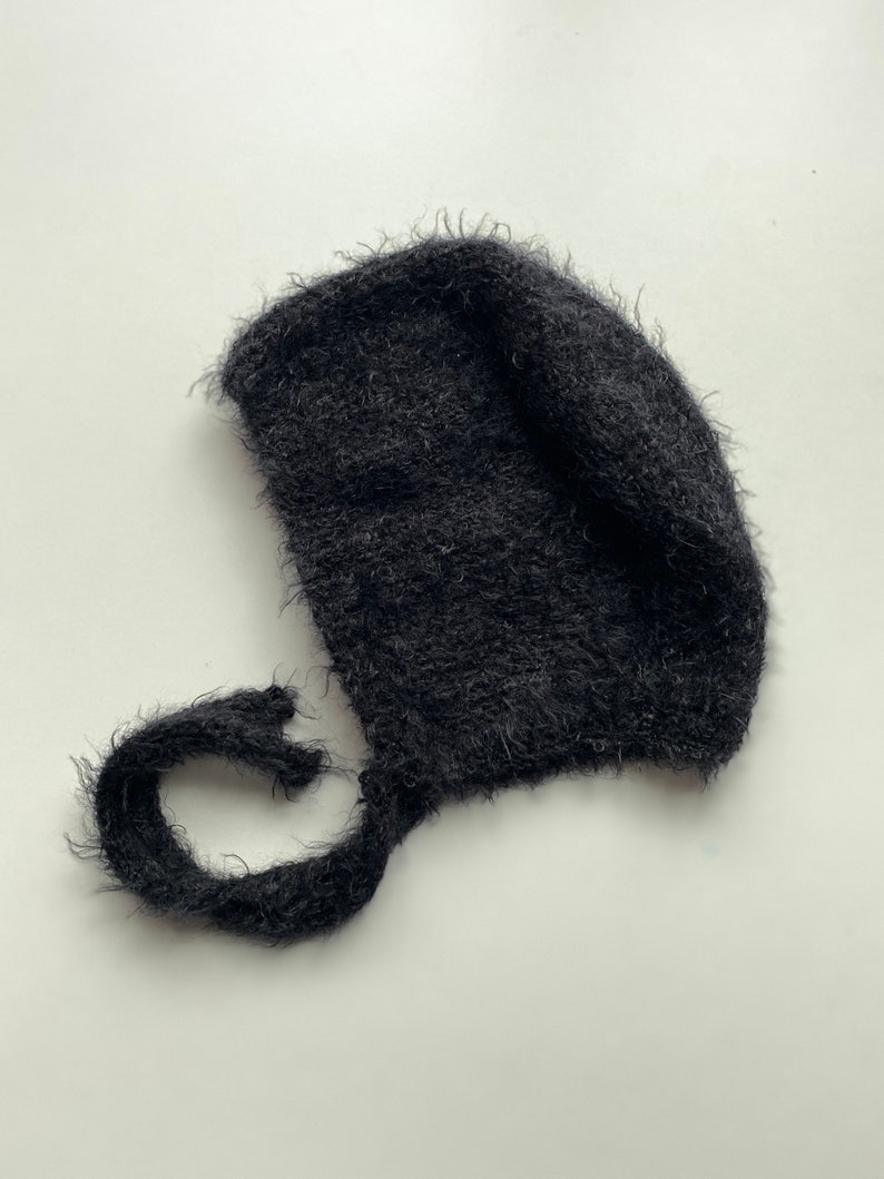 Bonnet à nouer en tricot main, bonnet d'hiver rouge, bonnet cagoule au crochet, bonnet tricoté main, bonnet fait main, bonnet unisexe, cagoule fait main image 8