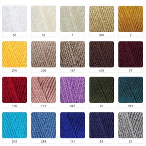 Bufanda Sophie Hood hecha a mano, suave mezcla de mohair, acogedora bufanda de invierno con capucha y cálida capucha roja con lazo para mujer. imagen 2