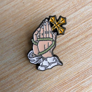 Praying Hands Pin, Christian Catholic Pin, catholic gifts, first communion gift, baptism pin, Free Shipping