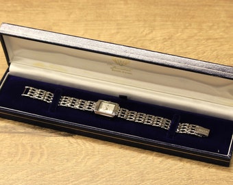 Vintage Dress LADIES WATCH "AVIA", Watch Women's 1990's, Women's Wrist Watch, Swiss Watch, Gift women, Classical watch with battery