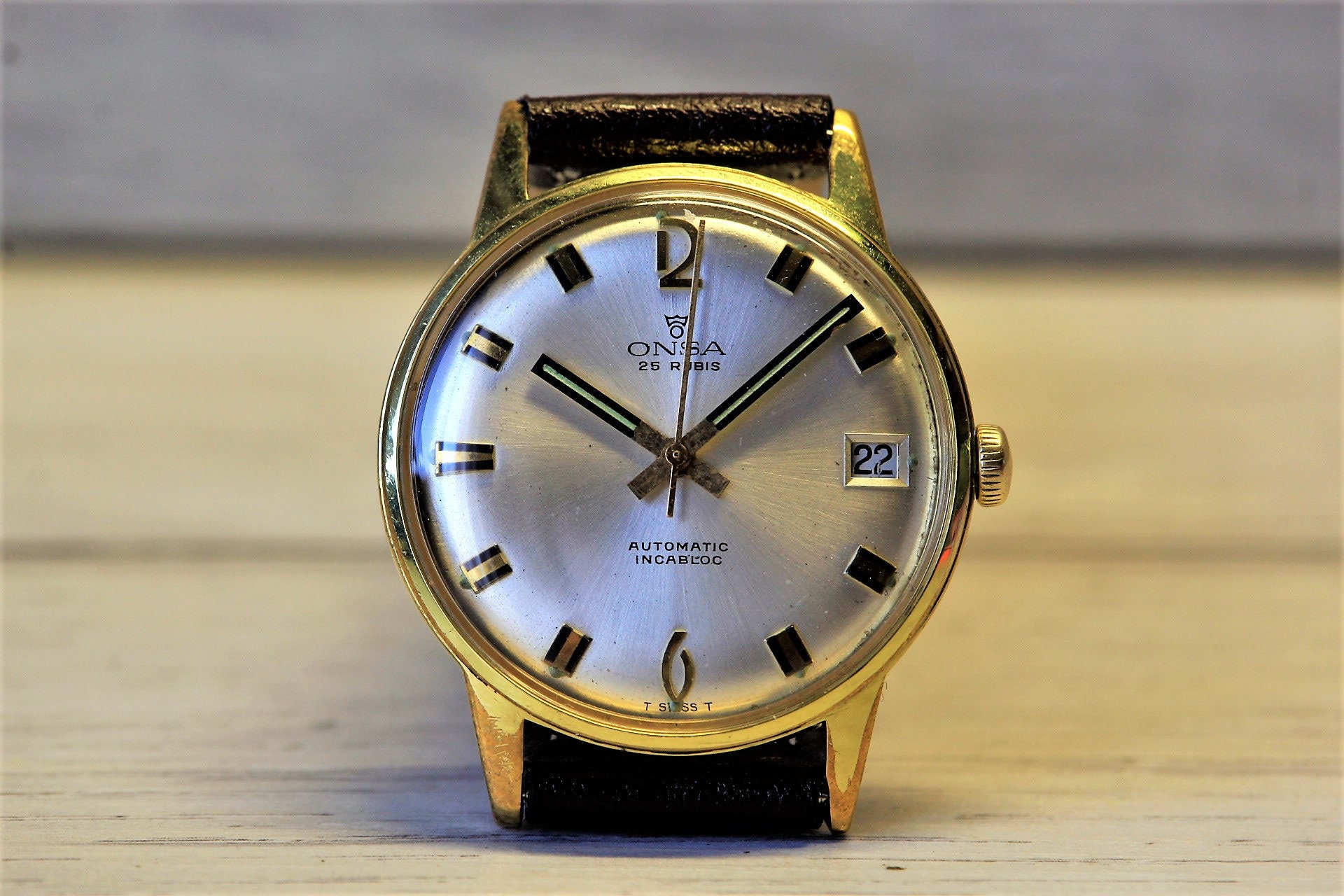 Swiss Men's Watch ONSA Automatic, 25 Jewels 1960s, Vintage Watch