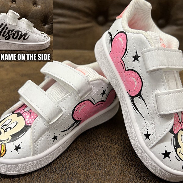 Baskets personnalisées pour bébé de bande dessinée | Aérographe - Peint à la main | taille Us 6 Eur 22 | Cette paire est EXPÉDIÉE en 24h | Chaussures personnalisées Airbrush Art