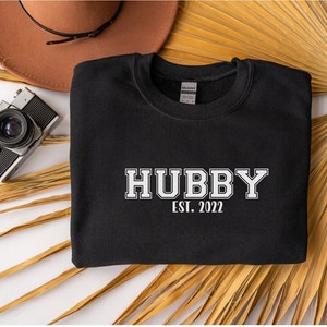 Sweat-shirt de la Saint-Valentin, Gildan Crewneck, Pull, Chemise de Saint-Valentin mignonne, Pull unisexe, Gildan 18000, Hubby, Wifey, Sweat-shirt couple
