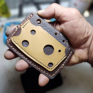 Regalos para él / Cartera minimalista de cuero de grano completo hecha a mano