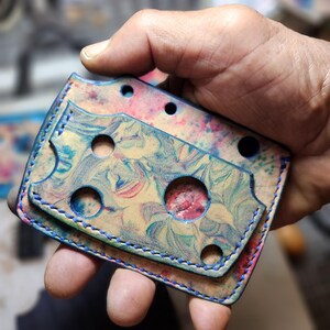 Regalos para él / Cartera minimalista de cuero de grano completo hecha a mano