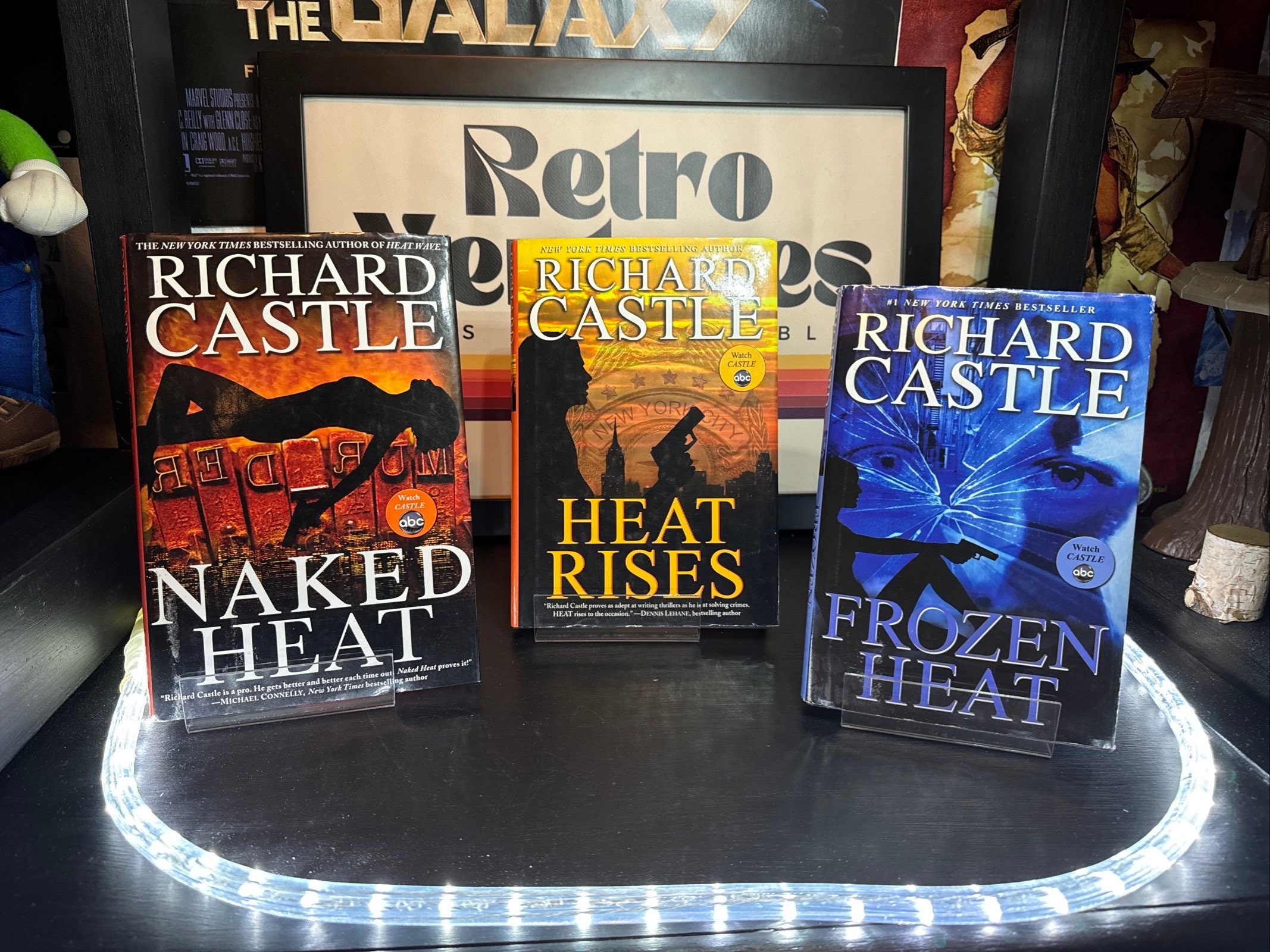 Heat Heat Rises (Nikki Heat) Wave (Nikki Heat): 9781401323820 