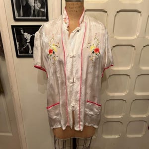 RARE Vintage 1950&#39;s Blouse | Oriental Style Blouse from the 40s