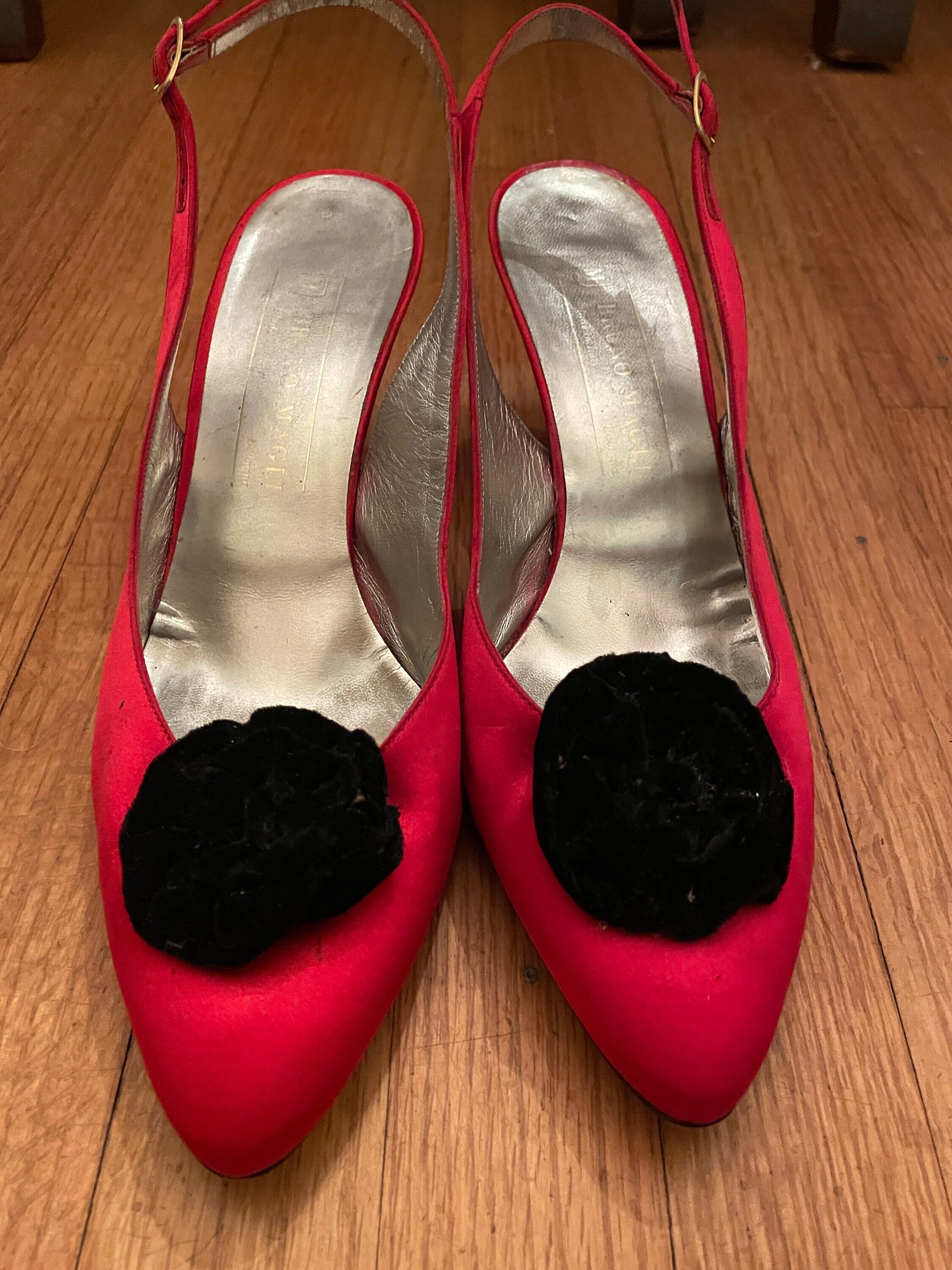 Escarpins Femme Bruno Magli Noir Satin - Taille US 8.5 (étroit AA) - Occasion Italie