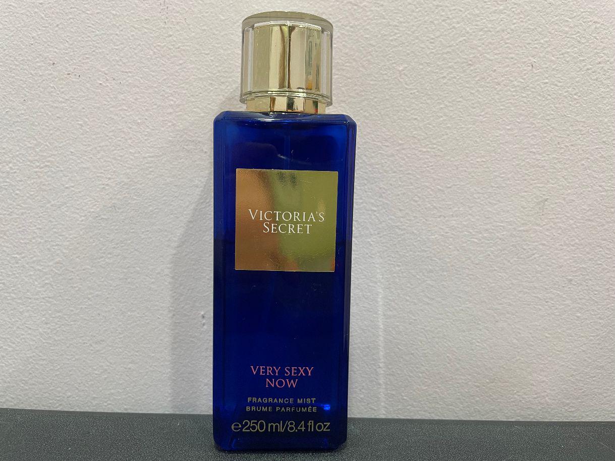 Very Sexy Now FRAGRANCE MIST Victoria